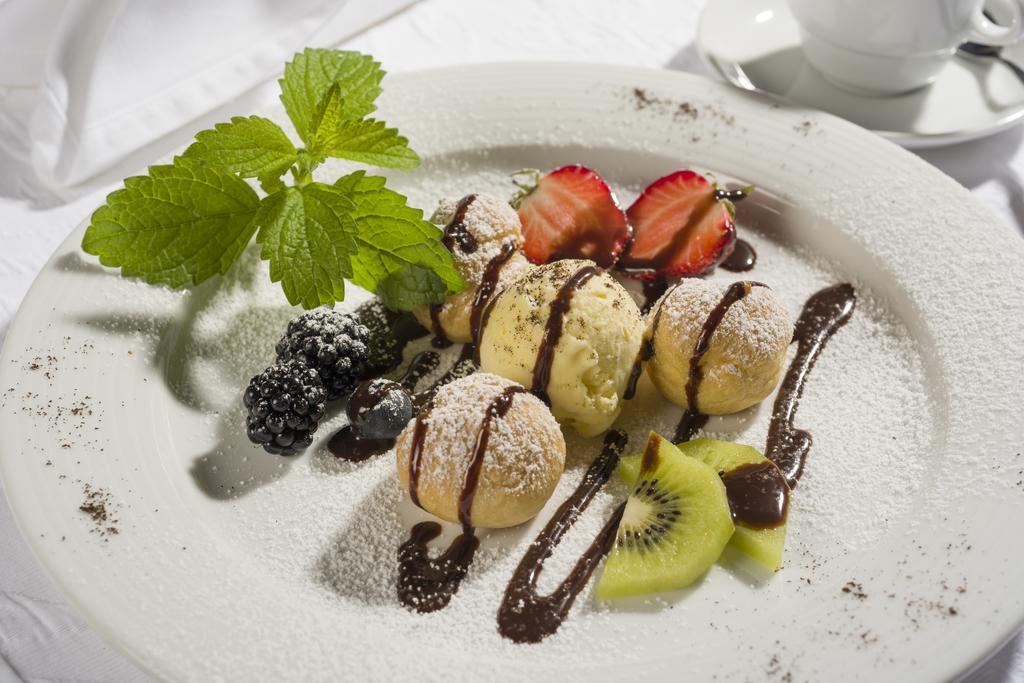 Sporthotel Austria St. Johann in Tirol Kültér fotó